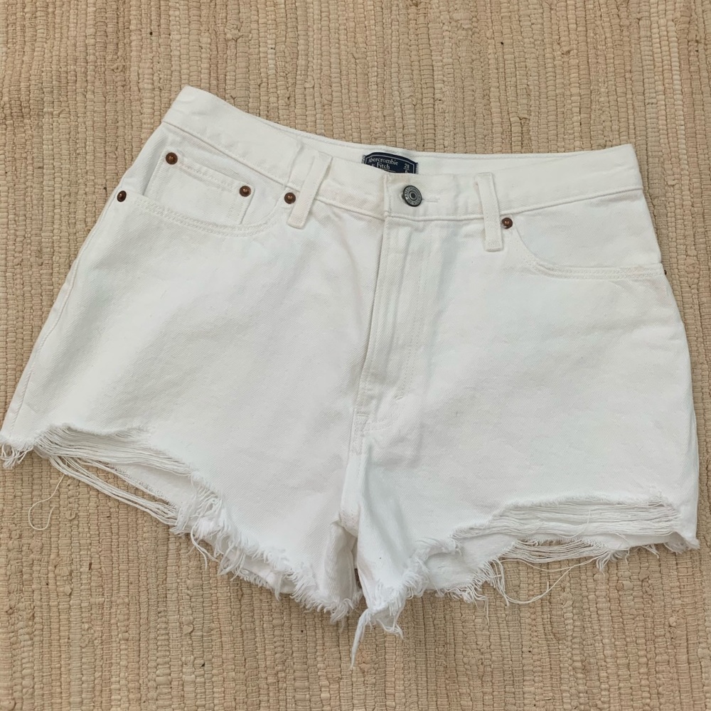 Abercrombie High Rise Mom Short